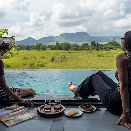 Two Villa By Stayvista With Infinity Pool, Farm & Mountain Views, Modern Interiors Karjat Kültér fotó